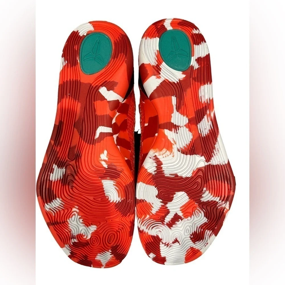 Limited Edition Nike Kobe 9 Elite “Christmas” Basketball Shoes